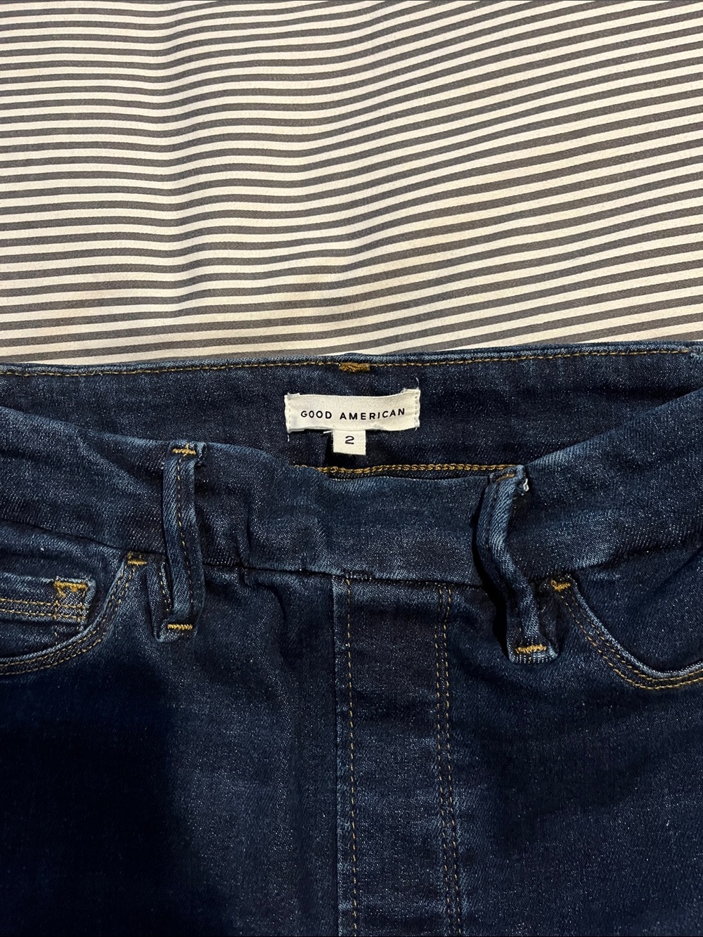 Good American pull up jeans size 2